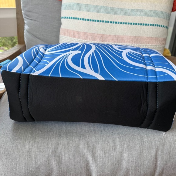 Kanga 24-Pack Kase Mate Insulated Soft Beer Cooler Blue & White Wave Top Handle - Picture 6 of 11